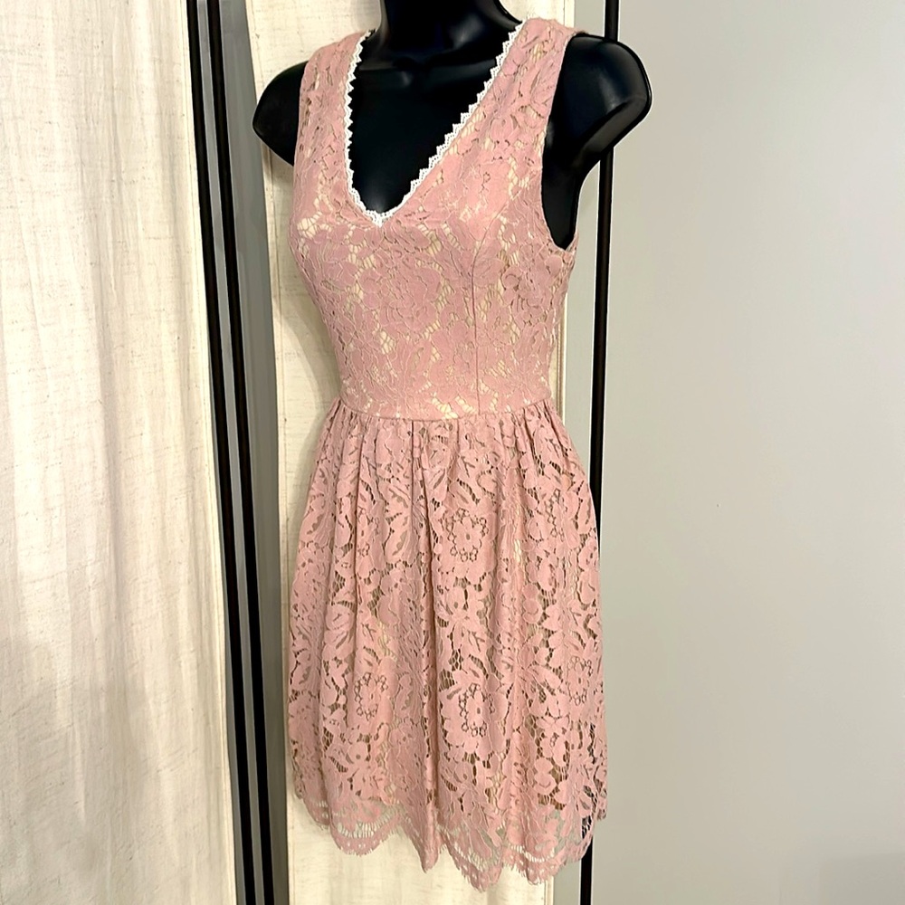 Altar’d State pink lace sleeveless ruffle v-neck babydoll mini dress S